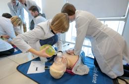 10.08.2021 МИНИСТР ЗДРАВООХРАНЕНИЯ ПРИМОРЬЯ: РАСХОДЫ НА ПОДГОТОВКУ КАДРОВ – ЭТО ИНВЕСТИЦИИ В БУДУЩЕЕ МЕДУЧРЕЖДЕНИЙ | Администрация муниципального округа город Партизанск Приморского края Официальный сайт